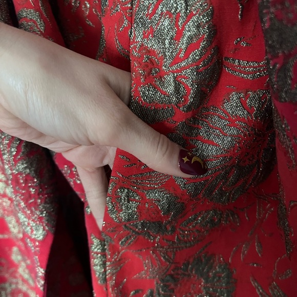 Kate Hudson Happy X Nature sustainable brand embroidered dress - Picture 10 of 13